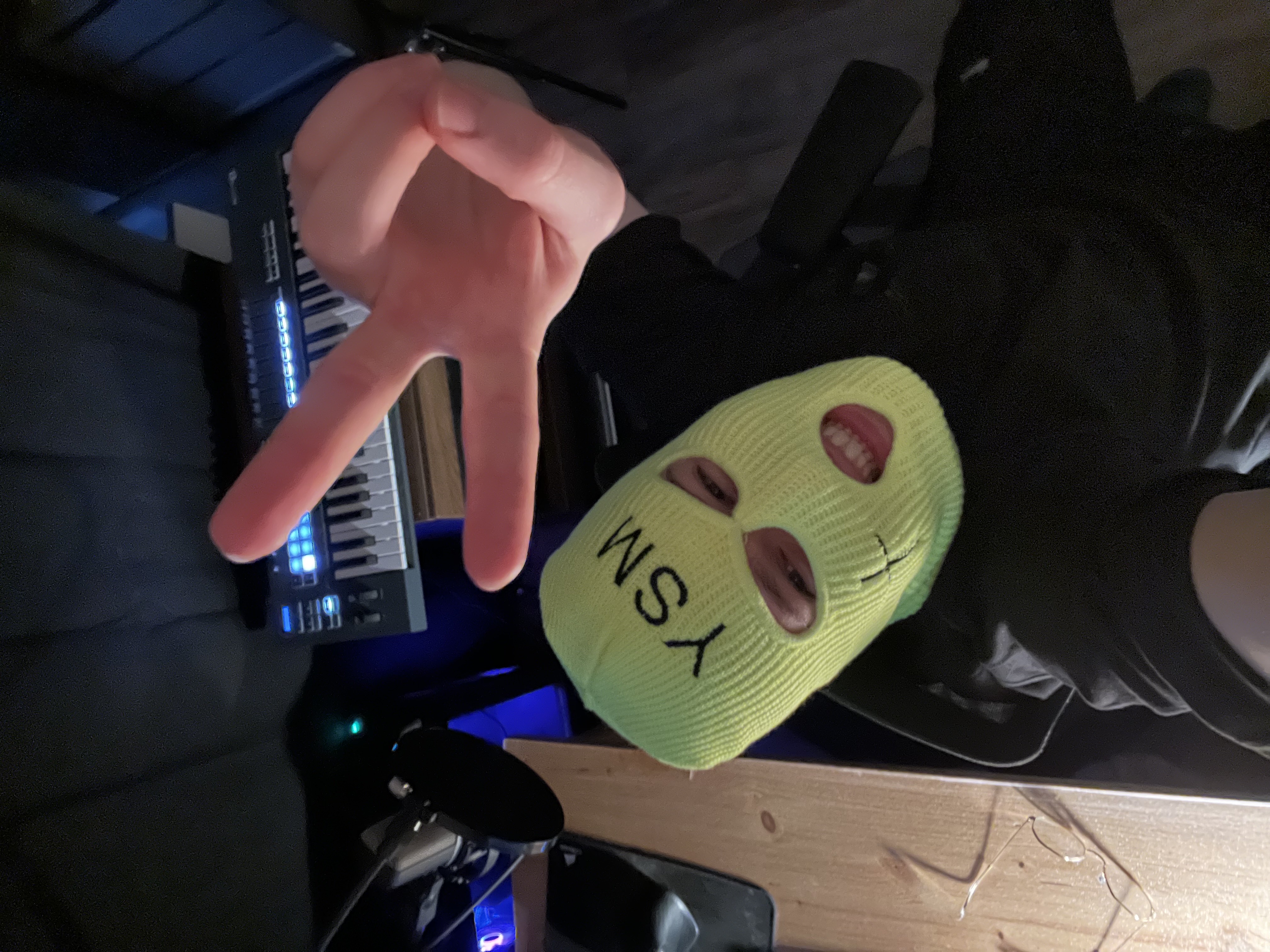 yung_sxint profile hero