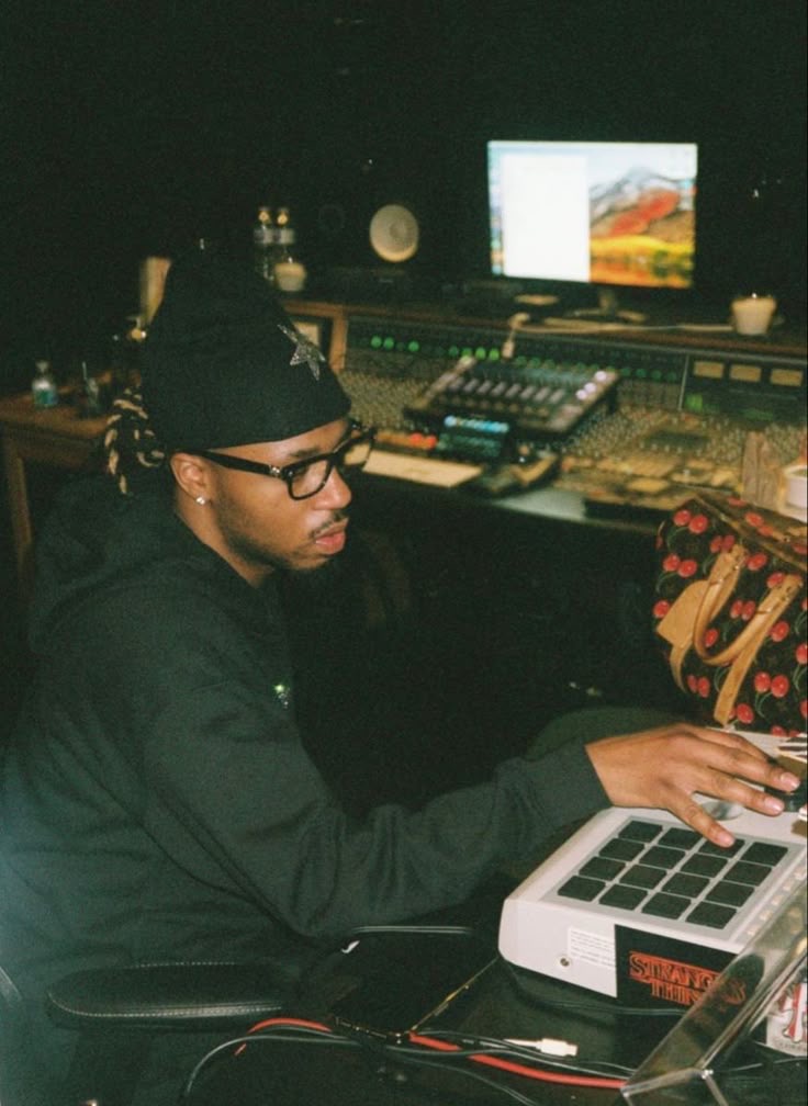 cmb's profile picture