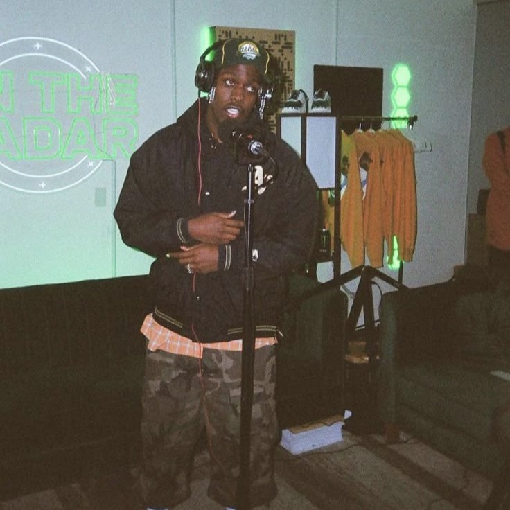 Cash Cobain x Lil Yachty Type Beat “Empty" artwork by SeanBarbera